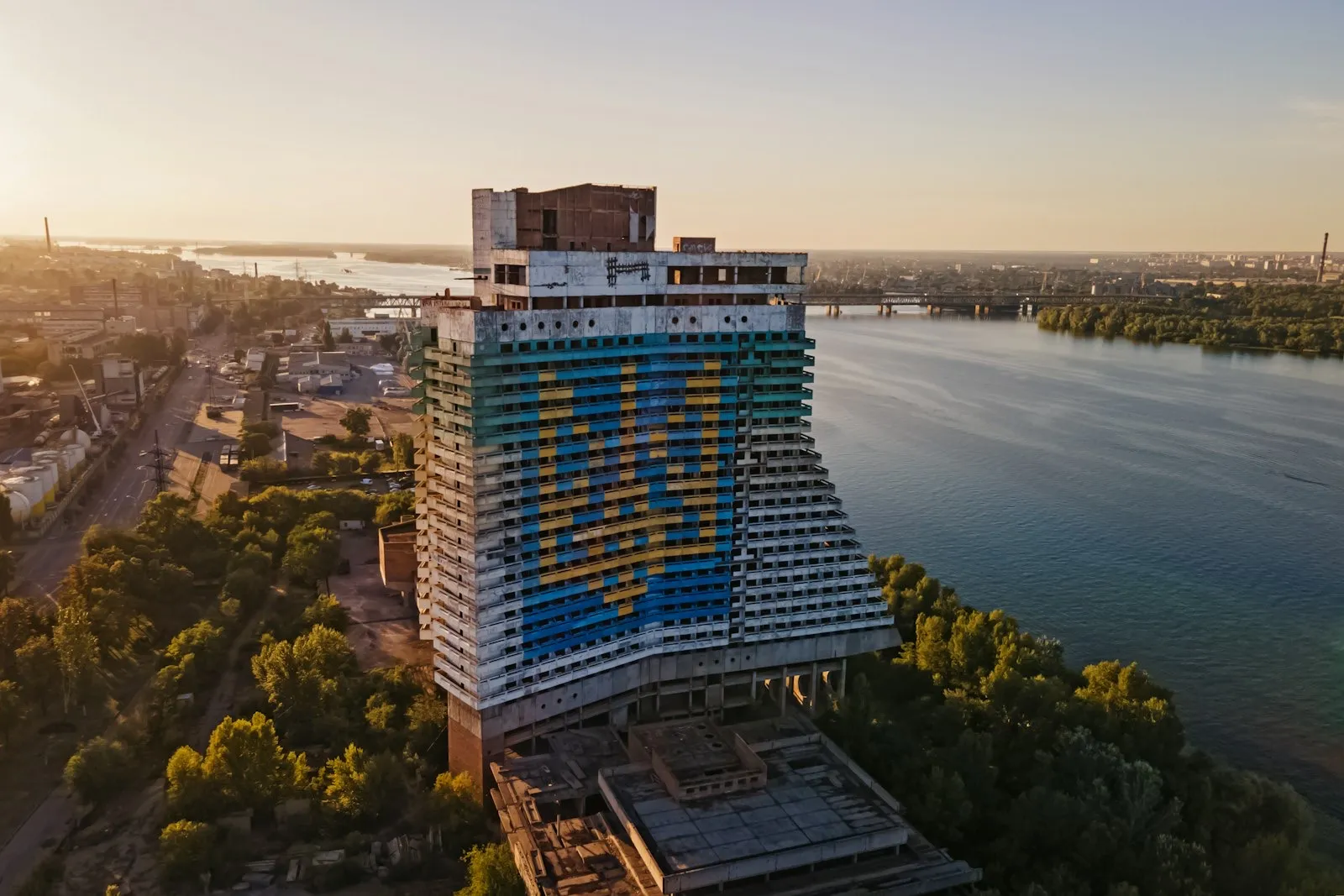 Набережна Дніпра