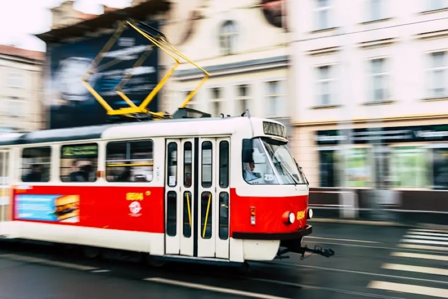 Fast tram
